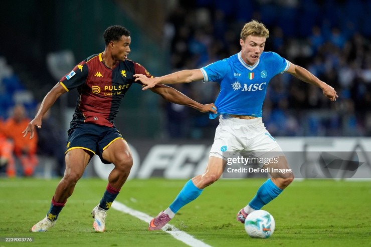 Hojlund không ngừng "nổ súng"