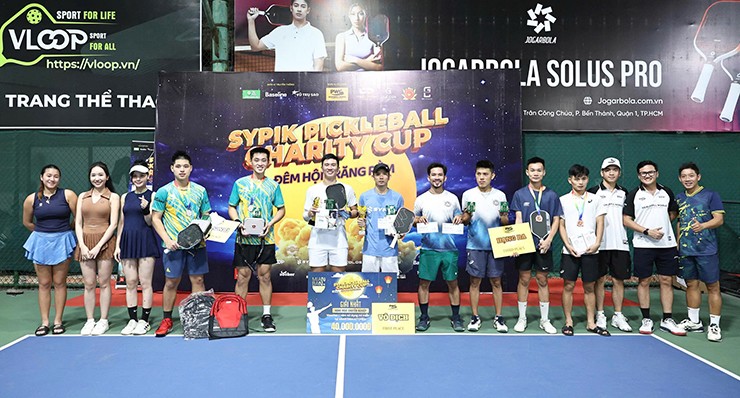 Đặc biệt ở hạng mục đôi chuyên nghiệp, Trương Vinh Hiển cùng em trai ruột Trương Gia Vinh đã để thua nghẹt thở trong trận chung kết với tỉ số 13-15 trước đôi Luân TG và Công Danh.