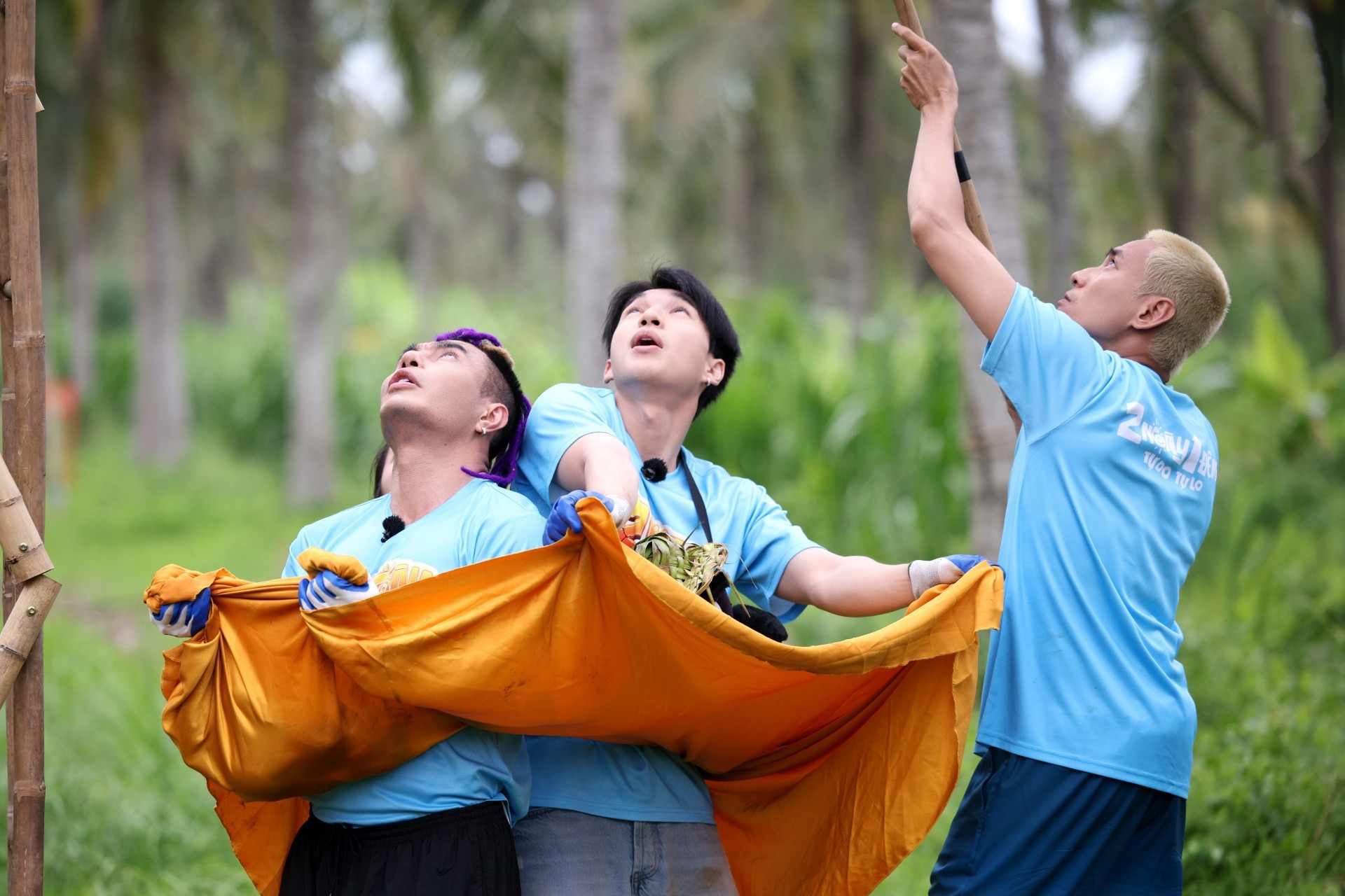 Thử thách liên hoàn.