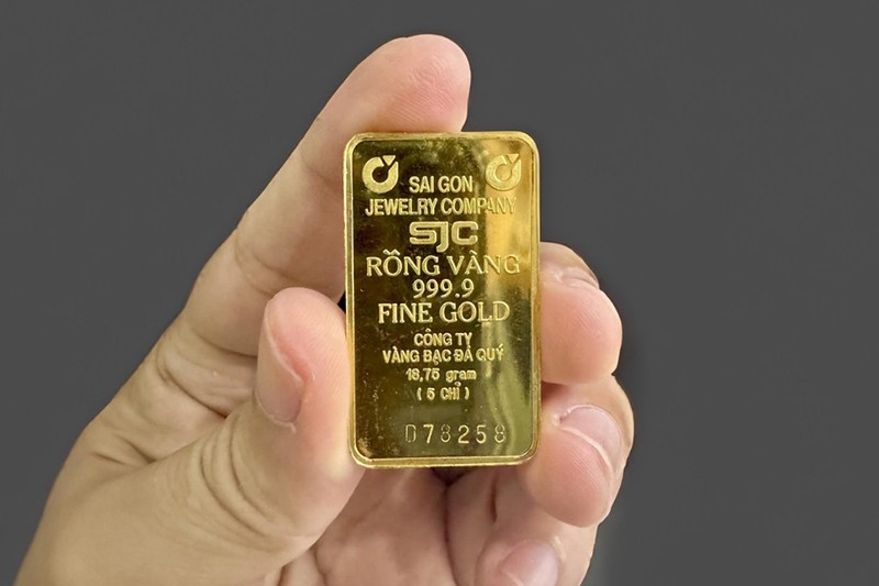 Giá vàng SJC đạt kỷ lục 138,1-140,1 triệu đồng/lượng