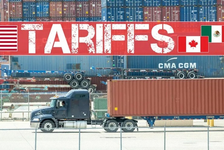 Ông Trump lại tuyên bố áp thuế thêm một mặt hàng kể từ ngày 1/11