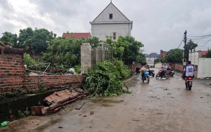 Lốc xoáy lại xuất hiện lúc rạng sáng ở Hải Phòng - 4