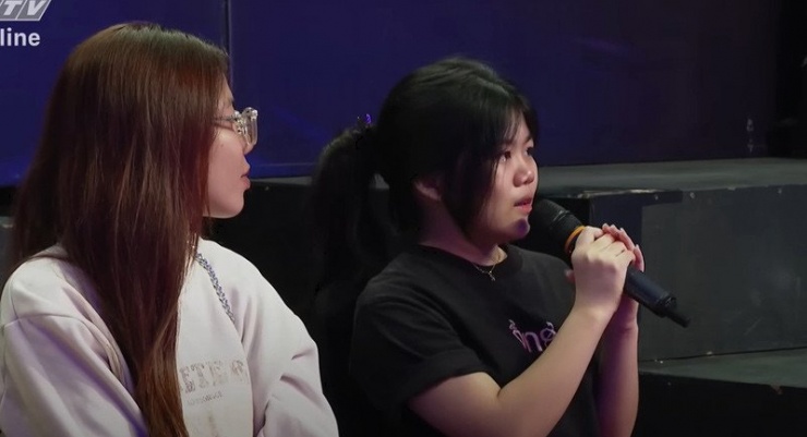 Bé Phương Nhi rơi nước mắt thổ lộ mong muốn của mình. Ảnh cắt từ clip chương trình