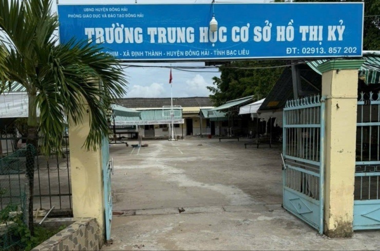 Trường THCS Hồ Thị Kỷ (xã Định Thành, tỉnh Cà Mau).