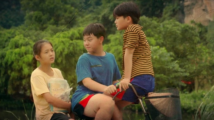Cách em một milimet bị nhiều khán giả quay lưng khi sa đà vào bi kịch.