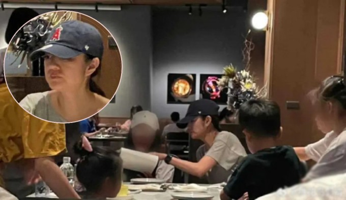 An Dĩ Hiên đi ăn cùng bạn bè. Ảnh: Weibo