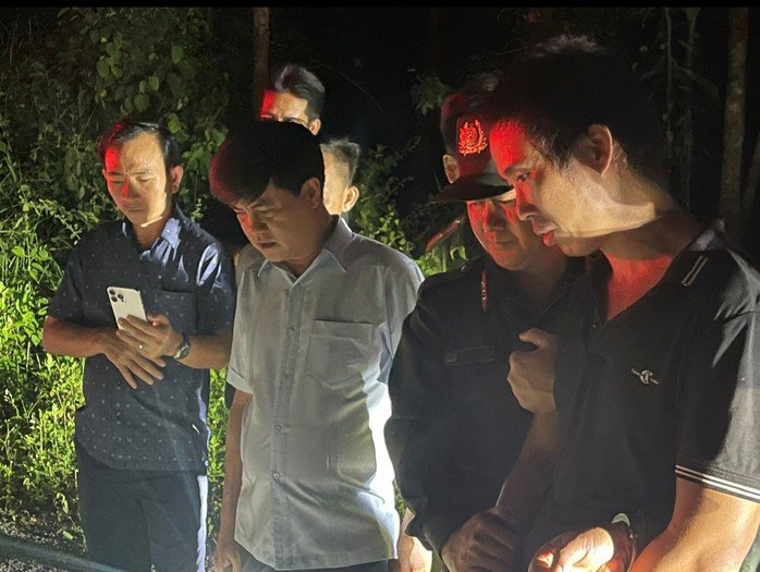 Thiếu tướng Nguyễn Đức Hải, Giám đốc Công an tỉnh, Trưởng Ban chuyên án chỉ đạo công tác khám xét, thu giữ vật chứng.