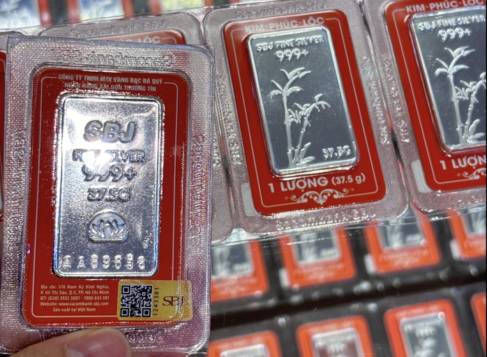 Giá bạc tăng tiếp vào sáng nay