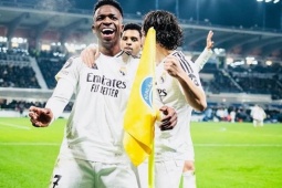 MU nhắm thủ môn mới năm 2026, Lammens ra mắt ấn tượng vẫn dễ dự bị