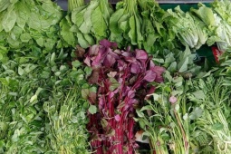 Giá rau xanh ở TP HCM, Hà Nội tăng vọt