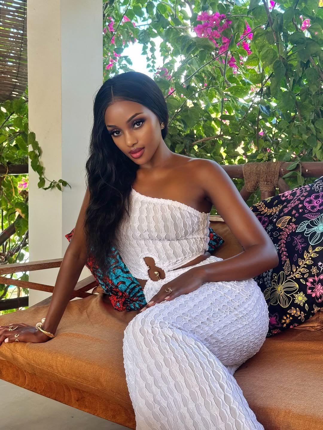 Với sắc vóc ấn tượng, nhiều diễn đàn sắc đẹp đánh giá cao Beatrice Alex Akyoo và cho rằng cô có khả năng làm nên chuyện trong chung kết Hoa hậu Hòa bình Quốc tế 2025, dự kiến tổ chức ngày 18/10.