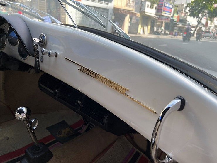 "Qua Vũ" tậu xế cổ hơn 70 năm tuổi Porsche 356A Speedster - 8