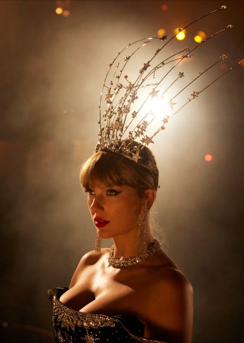 Taylor Swift cài cắm nhiều câu chuyện của mình trong các bài hát.