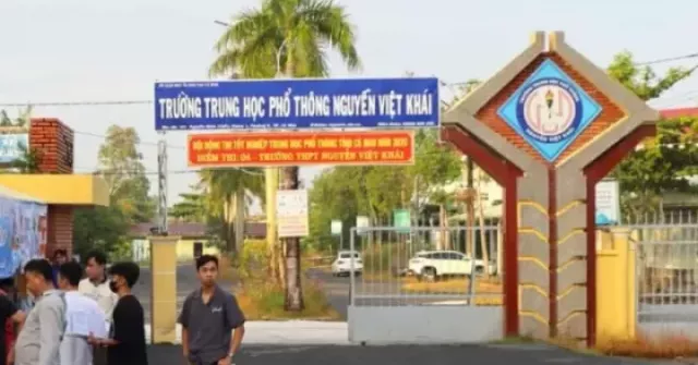 Cà Mau cho các trường công thu 6 khoản tiền ngoài học phí