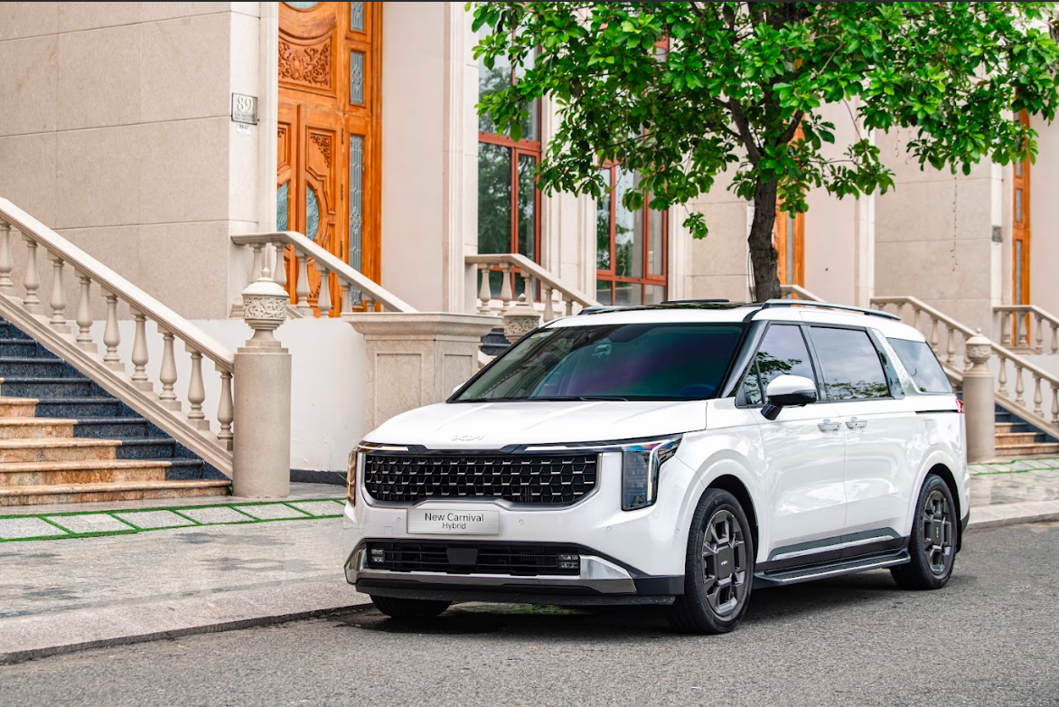 Kia New Carnival Hybrid: Sự kết hợp hoàn hảo giữa công nghệ Hybrid và không gian cá nhân hóa - 1