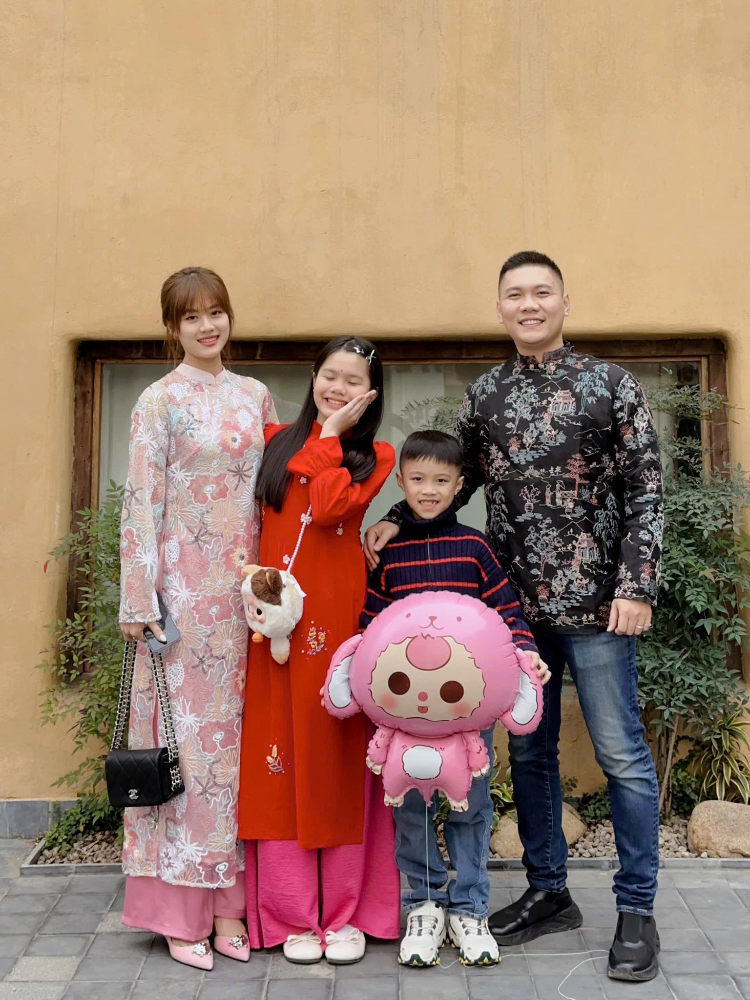 CEO Đức Thổ cùng gia đình