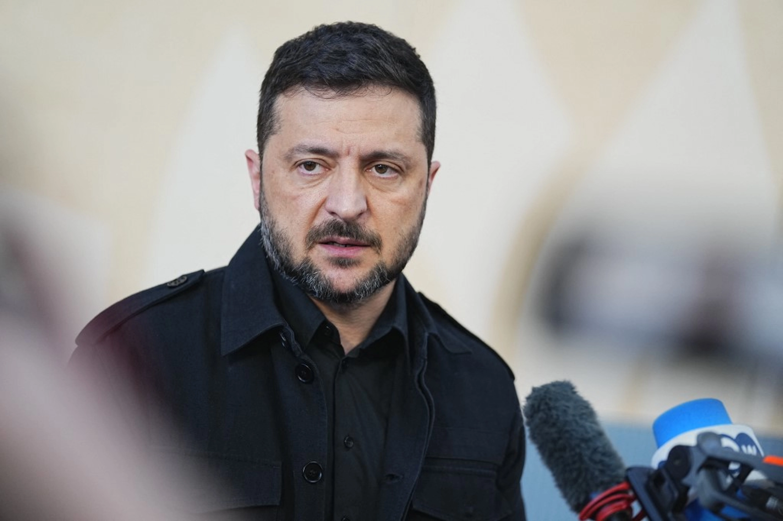 Tổng thống Ukraine Volodymyr Zelensky tham dự hội nghị của châu Âu ở Copenhagen, Đan Mạch vào ngày 2/10. Ảnh: AFP.