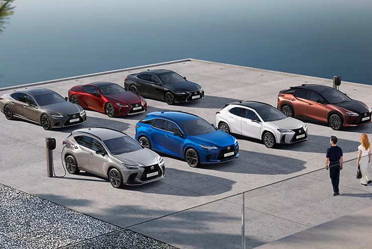 Ngôi vương độ tin cậy rơi khỏi tay Toyota và Lexus sau nhiều năm