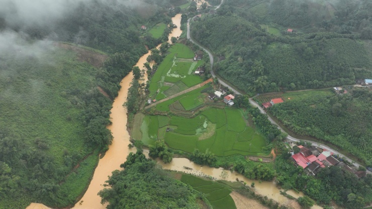 Hiện trường vỡ đập thủy điện Bắc Khê 1 - 10