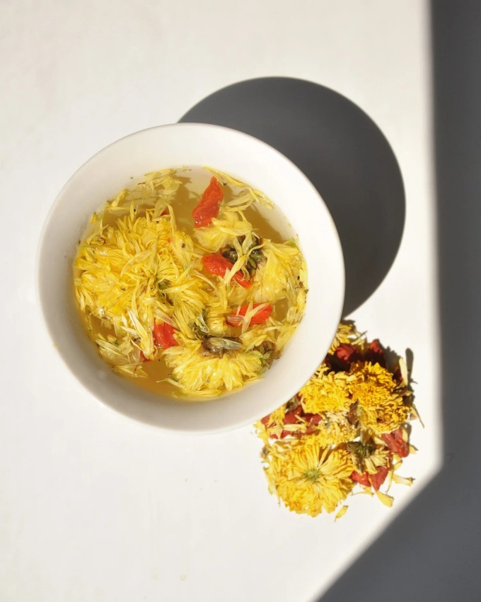 7 ngày uống trà dưỡng nhan giúp ngủ ngon, eo thon, da sáng mịn - 1