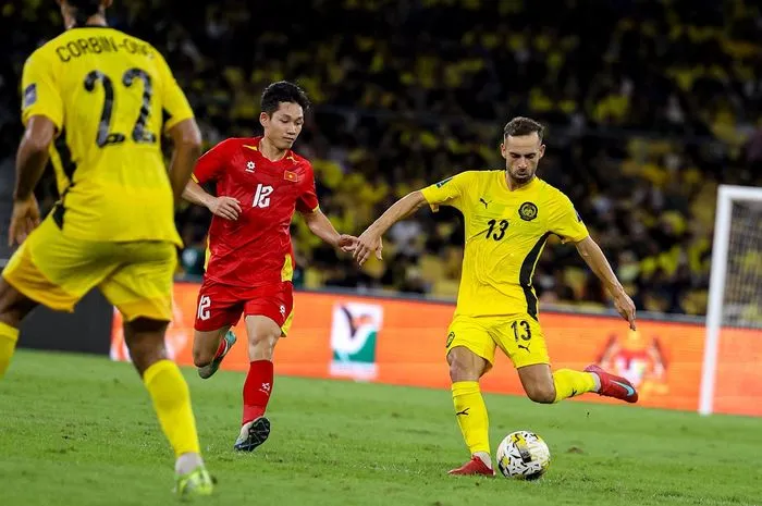 Bóng đá Malaysia từ giấc mơ đổi đời đến án phạt lịch sử sau trận thắng đậm Việt Nam - 5