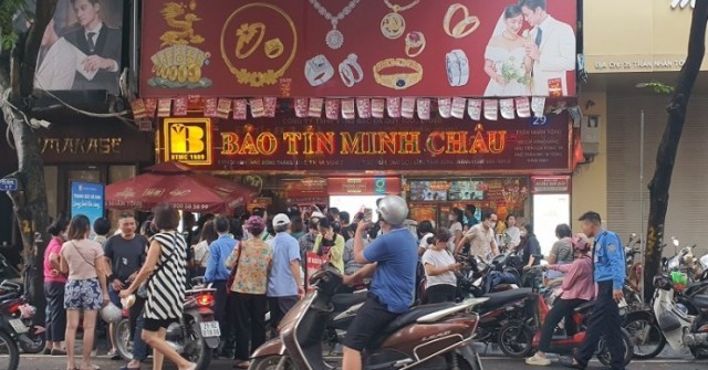 Giá vàng chiều 8/10: Tăng chạm mốc 142,5 triệu ...