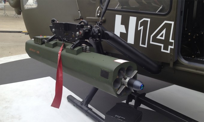 Cụm ống phóng rocket 70 mm của Thales trên trực thăng Eurocopter Tiger. Ảnh: Thales