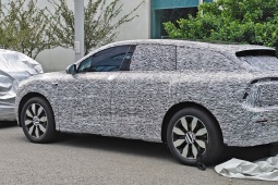 AUDI làm lộ SUV điện có thể tự nhận ra chủ nhân