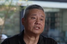 Kinh doanh - Ôm khoản nợ 170 tỷ đồng, người đàn ông vực dậy 'thần kỳ' nhờ quầy xúc xích