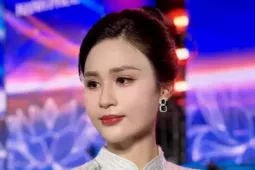 Giải trí - BTV Minh Trang chia sẻ về tình huống trên Thời sự 19h