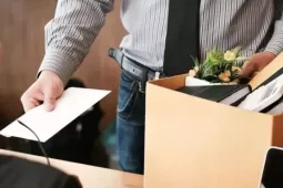 Công ty chuyển nhầm 330 tháng lương, nhân viên nghỉ việc luôn và cái kết