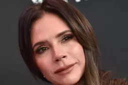 Giải trí - Thu nhập khủng của Victoria Beckham