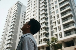 'Sao phải đánh đổi đời người mua căn hộ TP HCM 100 triệu mỗi m2?'