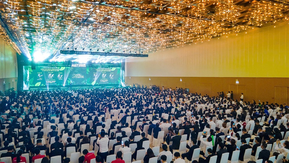 Sự kiện kick-off “A new story of riverside resort living” của A&T Saigon Riverside đã thu hút gần 3000 chuyên viên tư vấn đến tham dự, cho thấy sự quan tâm đặc biệt từ thị trường