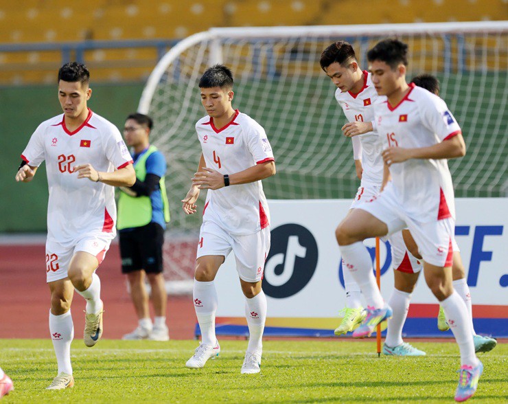 Theo ghi nhận, Tiến Dũng và Đức Chiến đã hoàn toàn khỏe mạnh và có thể ra sân đấu Nepal vào ngày 9/10.