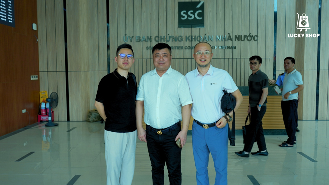 COB Wang Peng đến thăm Ủy ban Chứng khoán Nhà nước (Ảnh Lucky Shop)