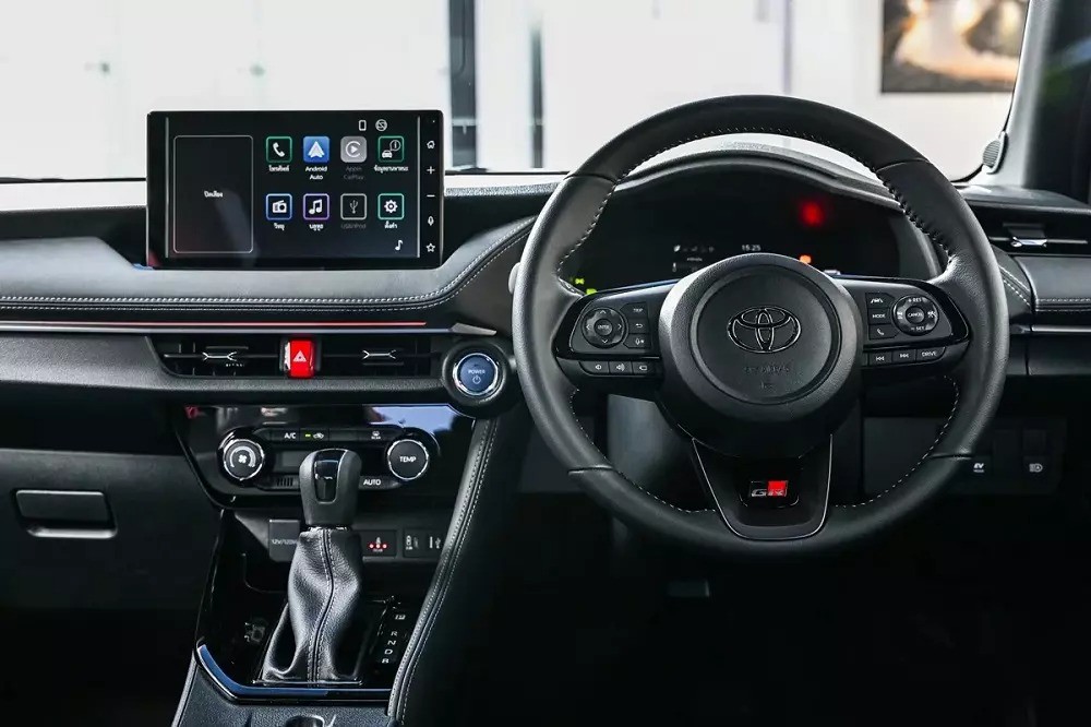 Toyota Vios GRS phiên bản hybrid có mức tiêu thụ nhiên liệu ra sao? - 8