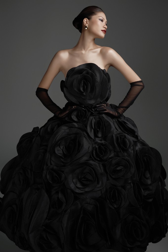 Giang Phùng trở lại nhà chung nhờ vé vote.