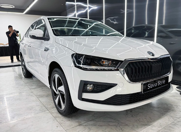 Loạt ô tô đáng chú ý vừa ra mắt thị trường Việt - 1