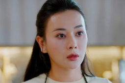 Phương Oanh bị tấn công