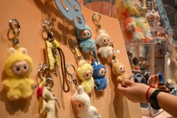 Cơn sốt Labubu kết thúc, giá lao dốc, hàng tồn kho tăng mạnh: Một đồ chơi mới lên ngôi