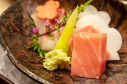 Thị trường - Tiêu dùng - Sinh viên khoa Luật kiện nhà hàng vì bị ngộ độc, sau 1 năm nhận cái kết “hả dạ”