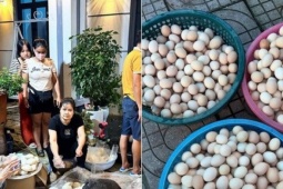 Bạn trẻ - Cuộc sống - Người dân nấu cơm, chạy xe xuyên đêm cứu trợ vùng ngập Thái Nguyên