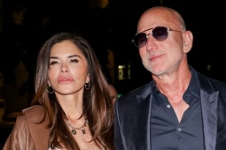 Váy áo dự tuần thời trang của vợ tỷ phú Jeff Bezos