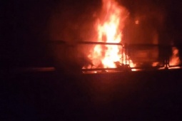 Tin tức trong ngày - Xe container bốc cháy ngùn ngụt trên cao tốc Vĩnh Hảo - Phan Thiết