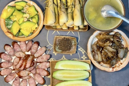 Những mâm cơm bình dị, ấm cúng khiến ai đi xa cũng nhớ nhà