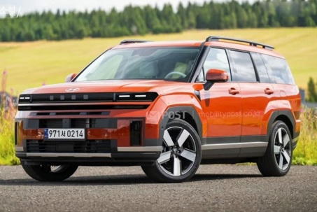 Hyundai Santa Fe Facelift 2027 lộ nội thất khác xa bản hiện tại