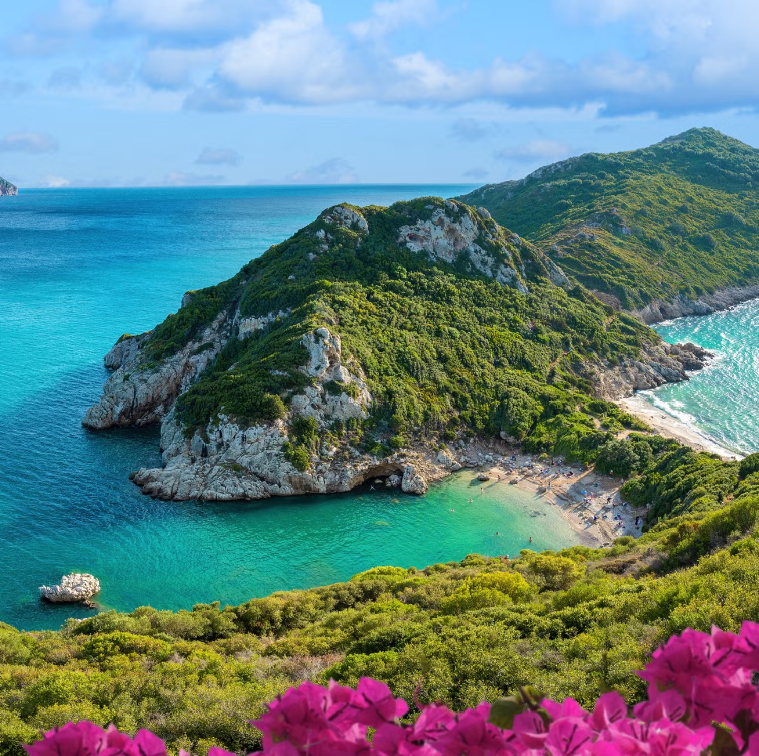 Không chỉ có Santorini, 10 hòn đảo Hy Lạp này khiến bạn ngỡ lạc vào thiên đường - 4