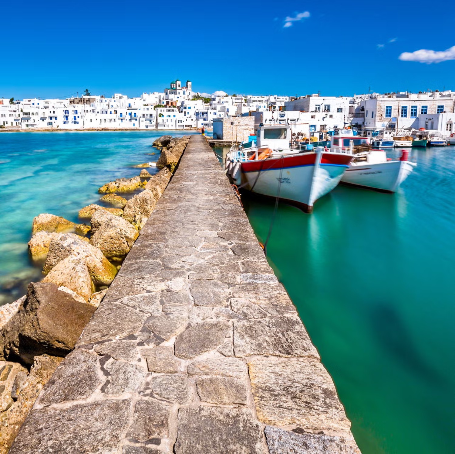 Không chỉ có Santorini, 10 hòn đảo Hy Lạp này khiến bạn ngỡ lạc vào thiên đường - 8