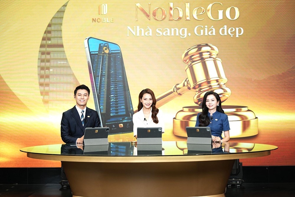 Sunshine Legend City chứng minh sức nóng với tổng lượt xem trên các tảng đạt gần 170 nghìn lượt trong tối 7/10 cùng hàng chục lượt đặt giá quyền mua